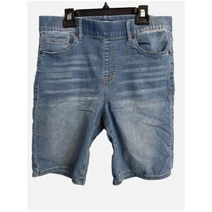 Fashion Nova- Women’s  Blue Denim Bermuda Shorts size L